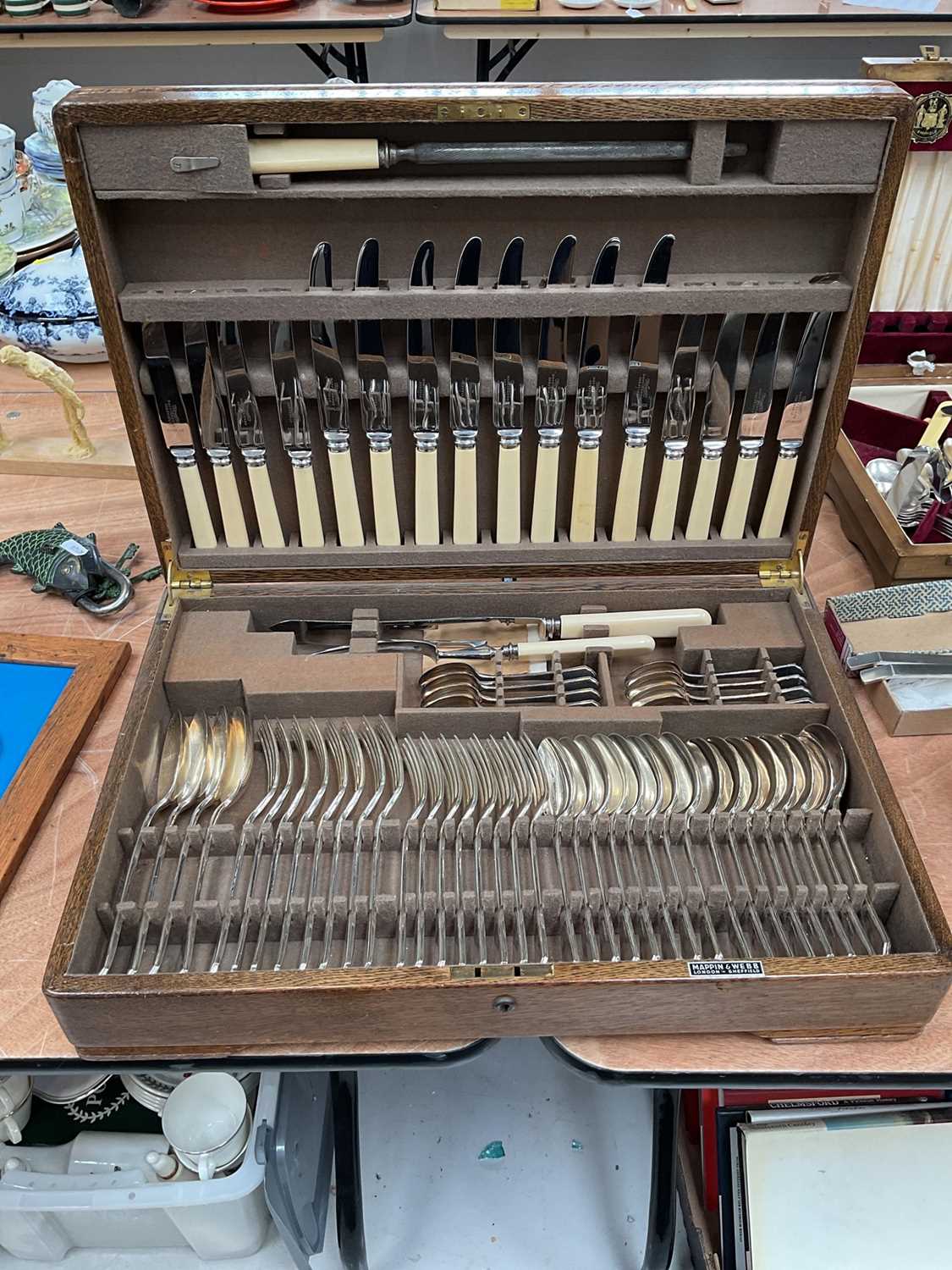 Lot 5095 - Mappin & Webb oak cased six person canteen of silver plated cutlery
