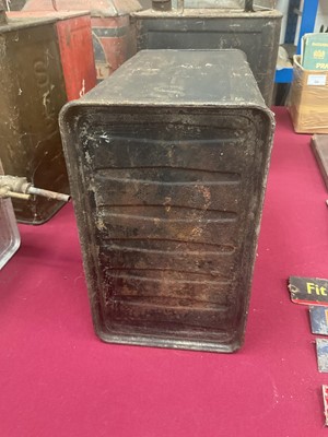 Lot 14 - Pratts fuel can, together with a Pratts High Test fuel can (2)