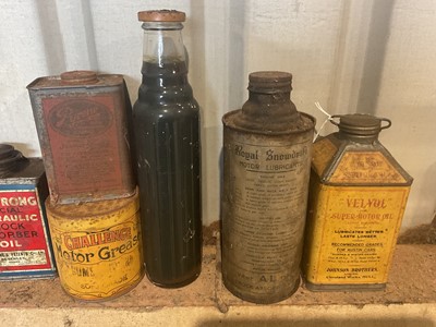Lot 19 - Collection of ten assorted vintage oils and lubricants in bottles and tins to include Snowdrift oil, Shell and Lockheed (10)