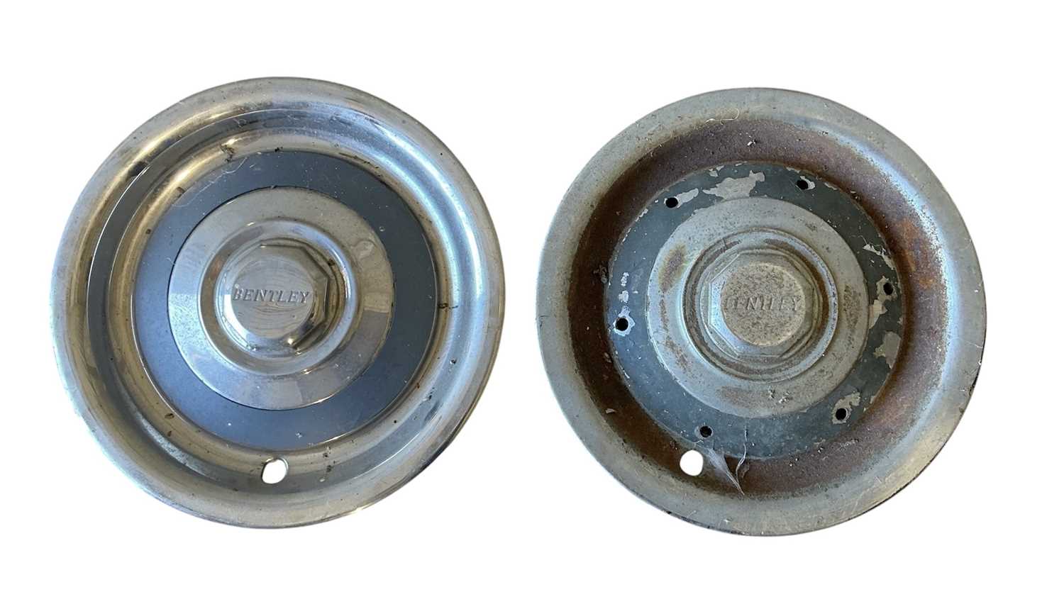 Lot 35 - Two Bentley S1 wheel trims (2)
