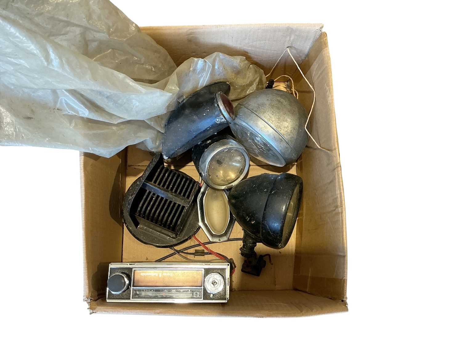 Lot 46 - Group of vintage motoring lamps and accessories (1 box)