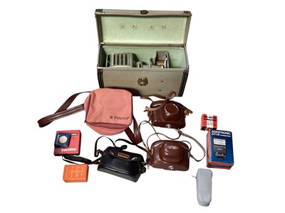 Lot 5177 - Group of cameras and camera equipment to include Canon, Polaroid and others