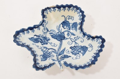 Lot 218 - Bow blue and white leaf shaped pickle dish