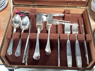 Lot 5026 - Canteen of silver plated cutlery by Mappin and Webb in oak cased box