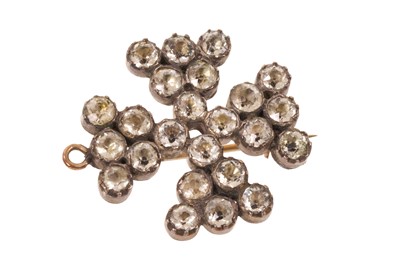 Lot Georgian paste-set Maltese cross brooch with 'black dot' paste stones in collet setting with gold back, 29 x 33mm.