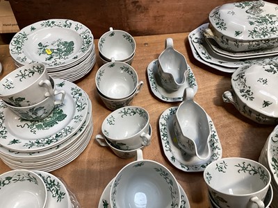 Lot 5085 - Spode 'Bowpot' dinner service