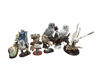 Lot 5086 - Group of resign owls together with resin and ceramic figures of clowns
