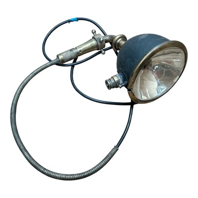 Lot 140 - Vintage Auto-Spoolyte spot lamp