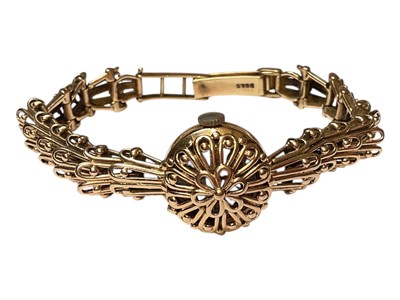 Lot 52 - Ladies 9ct gold filigree bracelet Elco wristwatch with concealed dial