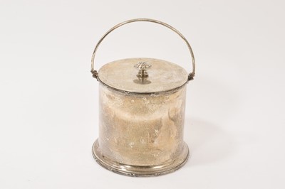 Lot 322 - Edwardian silver biscuit barrel