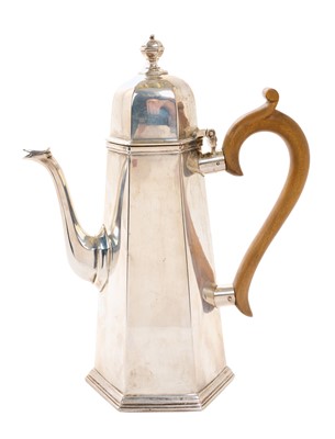 Lot 200 - George V silver coffee pot of faceted hexagonal form, (Birmingham 19...