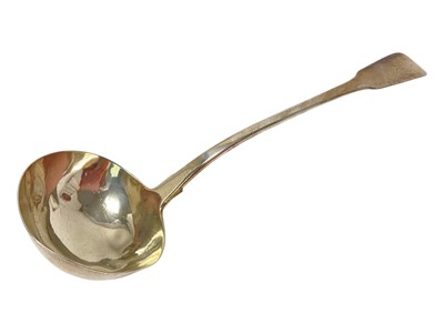 Lot 204 - George III silver fiddle pattern soup ladle (London 1821), 8ozs</spa...