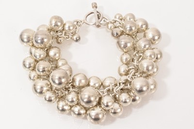 Lot 466 - Contemporary silver bead bracelet with toggle clasp, London 2009, 20cm