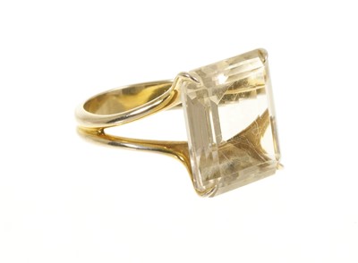 Lot 468 - Pale smoky quartz cocktail ring, retailed by H. Stern