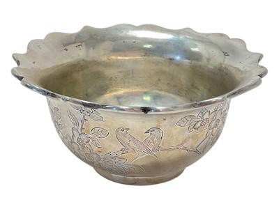 Lot 284 - Chinese silver sugar bowl