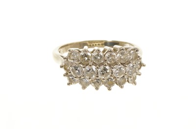 Lot 474 - 18ct white gold diamond ring