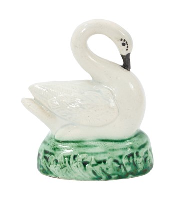 Lot 100 - Early 19th century pearlware swan