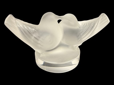 Lot 103 - Lalique lovebirds group, in original box
