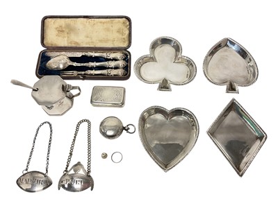 Lot 274 - Group of miscellaneous Georgian and later silver
