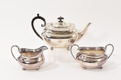 Lot 300 - Three -piece bachelors teaset