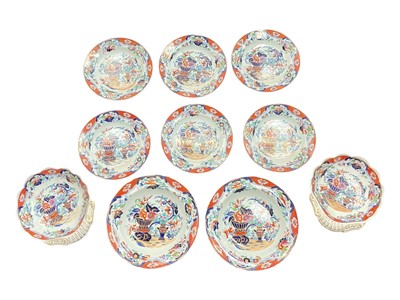 Lot 123 - Set of six early 19th century Spode 'japanned' dessert plates, together with a pair of shell dishes and a pair of soup plates (10)