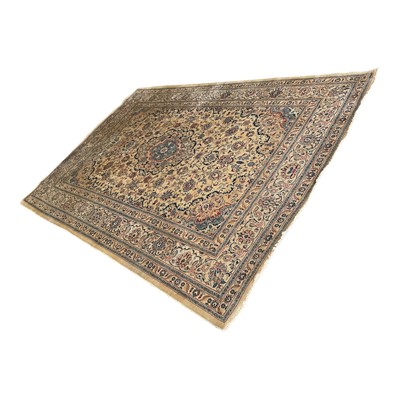 Lot Kashan rug