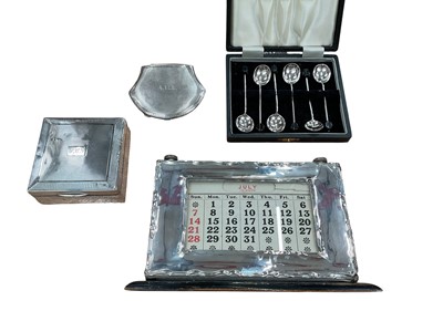Lot 296 - Late 1920s silver mounted desk calendar of rectangular form and other items