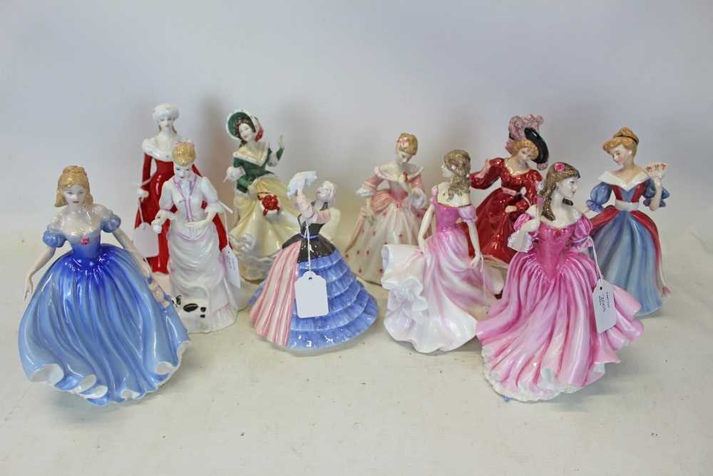 Lot 2005 - Ten Royal Doulton ladies- Patricia HN3365, Lucy HN3858, Lauren HN3975, Christmas Day 2002 HN4422, Christine HN3905, Melissa HN3977, Amy HN3316, Winter Walk HN4689, Susan HN4777 and Sophie HN3995 (1...