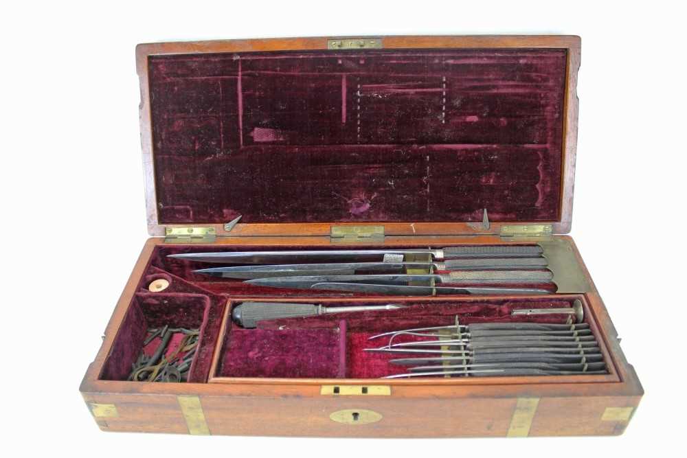Lot 3664 - Victorian surgical instruments in fitted case