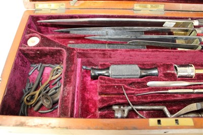 Lot 3664 - Victorian surgical instruments in fitted case
