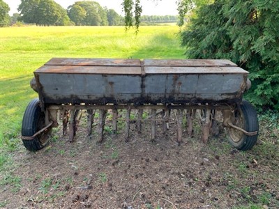 Lot 2954 - 1960 Massey Ferguson 35 (FE - 35), 3 Cylinder Perkins Diesel Tractor, Reg. No. 389 TVX (V5 Document Present), 6588 indicated hours, in good running order with recently replaced front tyres, togethe...