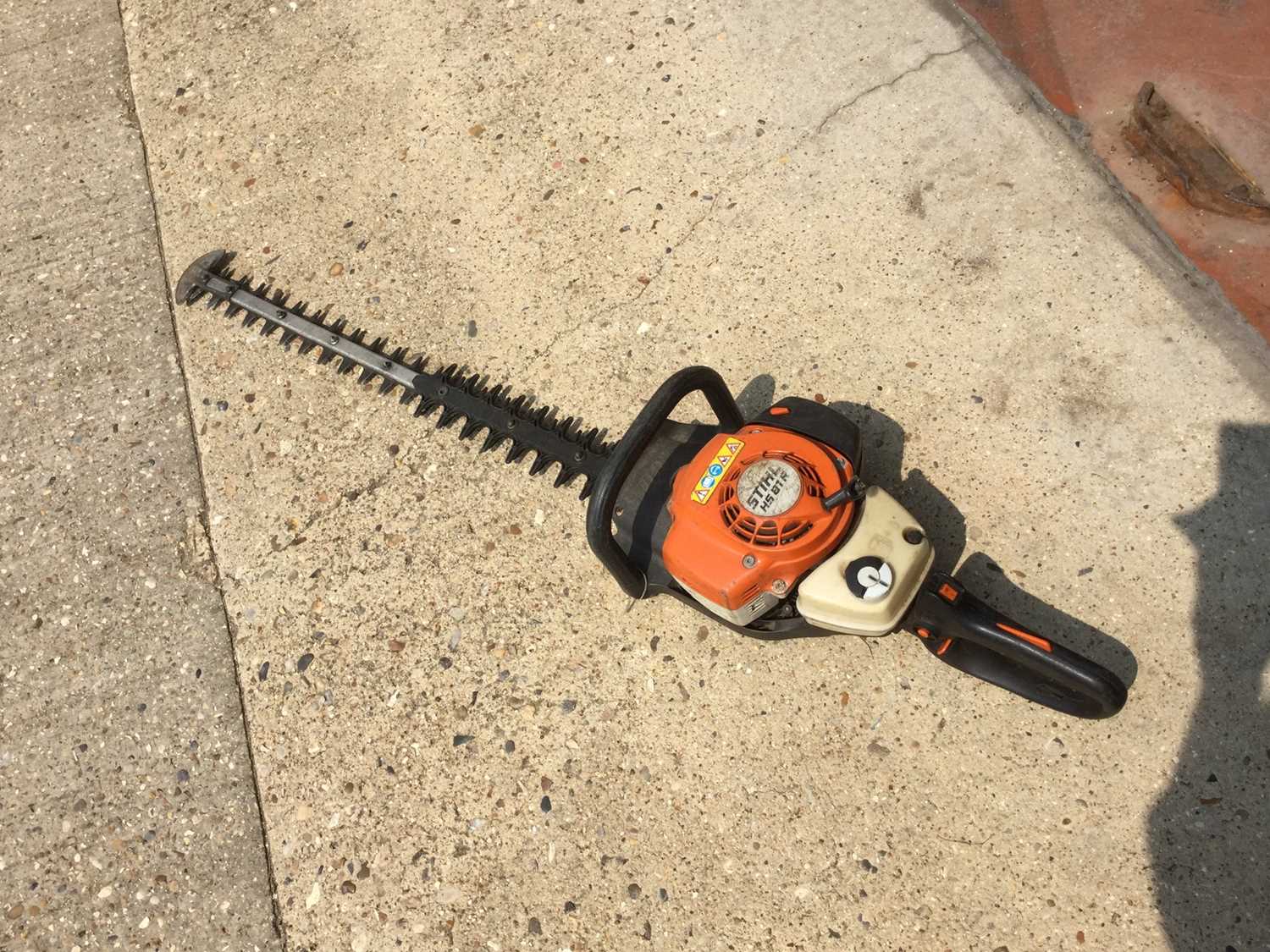Lot 17 - STIHL HS 81 R Petrol Hedge Trimmer