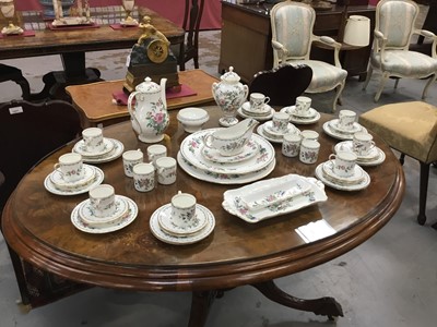 Lot 122 - An extensive service of Aynsley Pembroke pattern dinner and coffee service