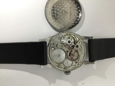 Lot 582 - Omega Air Ministry 6B pilot's wristwatch, the white dial with black Arabic numerals and outer track recording minutes and seconds, with centre seconds with blued steel hands, in circular stainless...