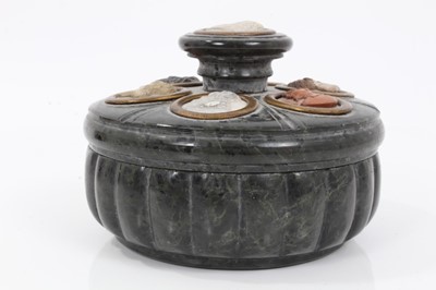 Lot 258 - Good 19th century grand tour serpentine marble inkwell