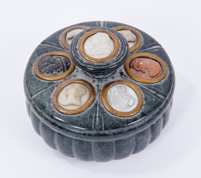 Lot 258 - Good 19th century grand tour serpentine marble inkwell