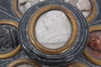 Lot 258 - Good 19th century grand tour serpentine marble inkwell
