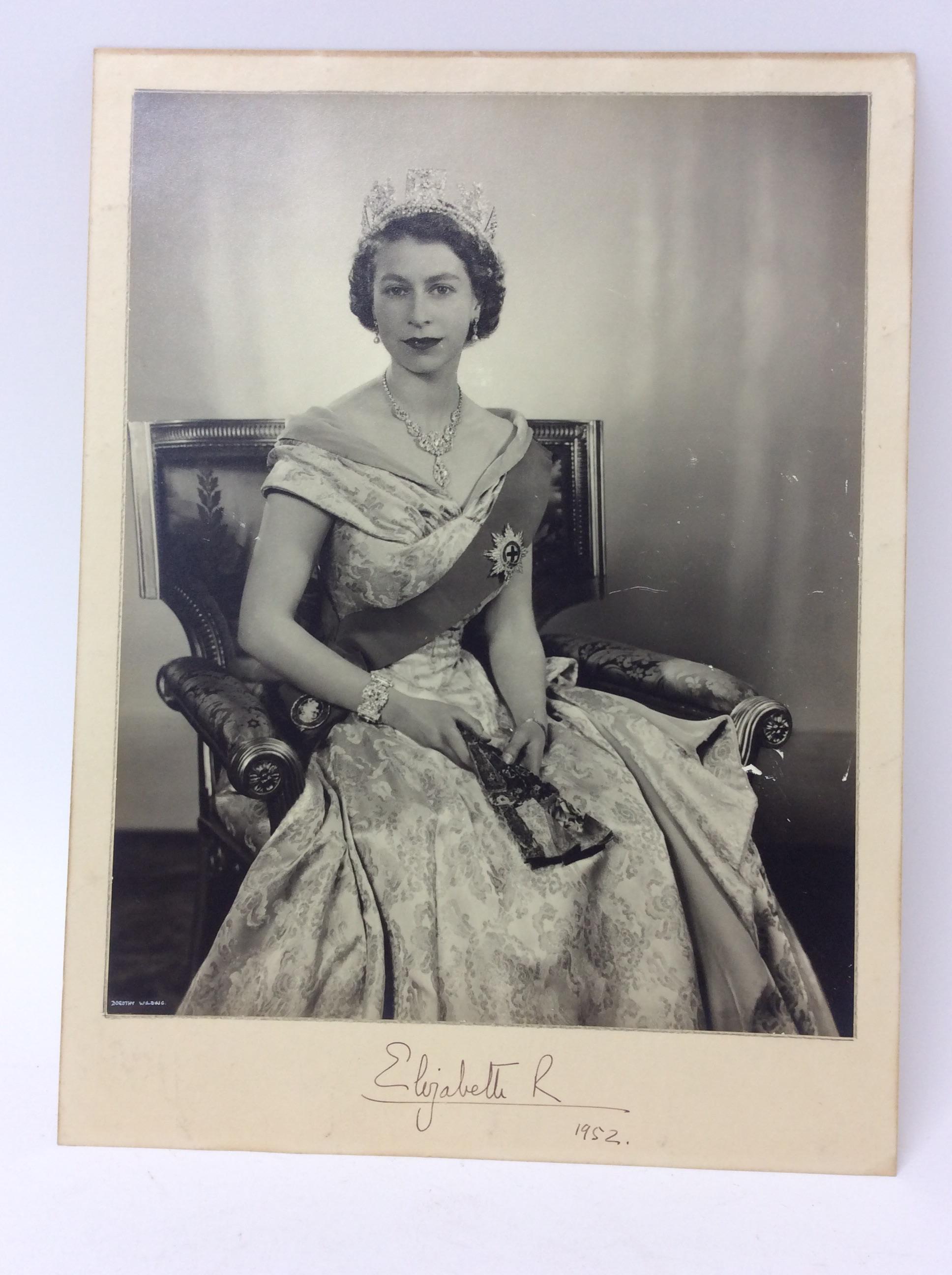 Lot 62 - H.M.Queen Elizabeth II, fine signed 1952