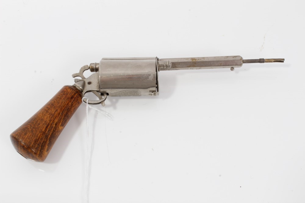 Lot 122 - Edwardian novelty propelling pencil and pen