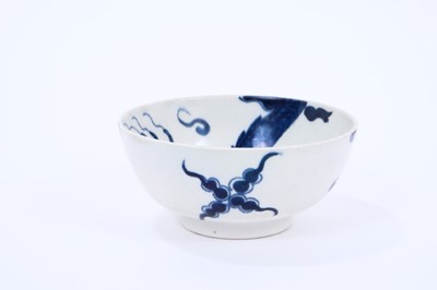 Lot 34 - Lowestoft bowl, of small size, painted in blue with the Dragon pattern, 11.1cm diameter