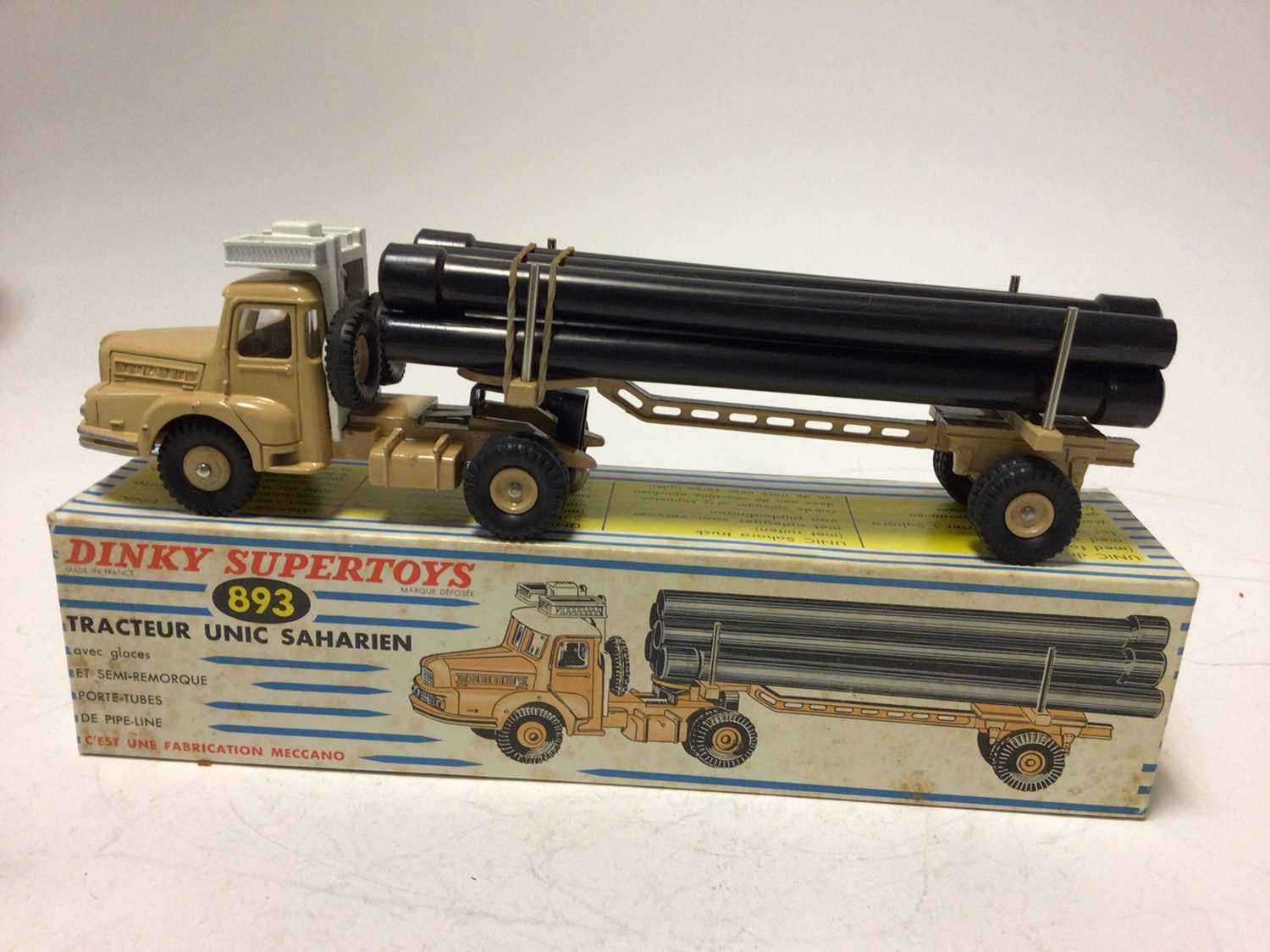 Lot 2006 - Dinky (French issue) Supertoys Unic Sahara tractor No. 893 boxed