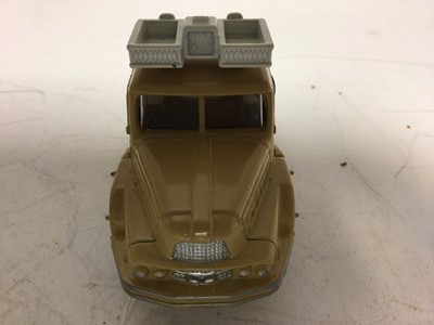 Lot 2006 - Dinky (French issue) Supertoys Unic Sahara tractor No. 893 boxed