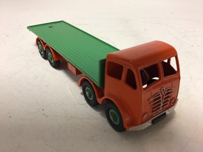Lot 2009 - Dinky Foden flat truck No. 902 boxed