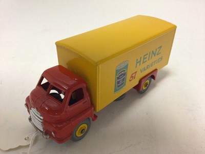Lot 2025 - Dinky Supertoys big Bedford van 'Heinz' 57 varieties No. 923 boxed