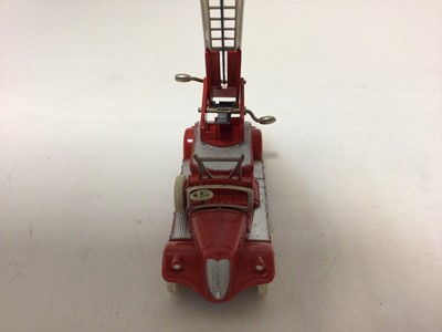 Lot 2027 - Dinky Supertoys (French issue) fire engine with extending ladder No. 899 boxed