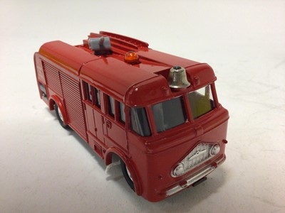 Lot 2031 - Dinky airport fire tender with flashing light No. 276 boxed