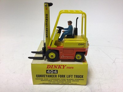 Lot 2032 - Dinky Aveling-Barford diesel roller No. 279, Muir-Hill 2/wl loader No. 437 plus Conveyancer fork lift truck No. 404 all boxed (3)