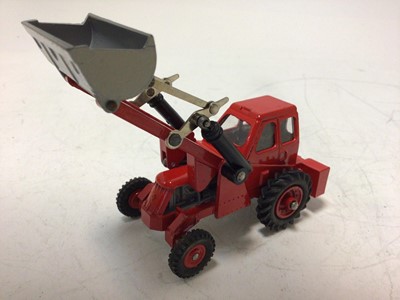 Lot 2032 - Dinky Aveling-Barford diesel roller No. 279, Muir-Hill 2/wl loader No. 437 plus Conveyancer fork lift truck No. 404 all boxed (3)