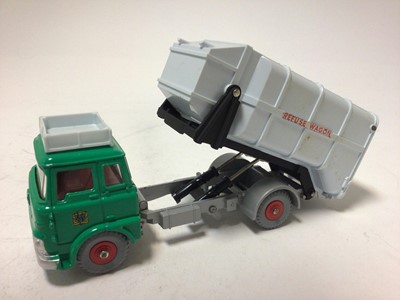 Lot 2035 - Dinky Supertoy refuse wagon No. 978 boxed
