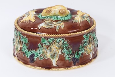 Lot 36 - Victorian Wedgwood game dish with liner
